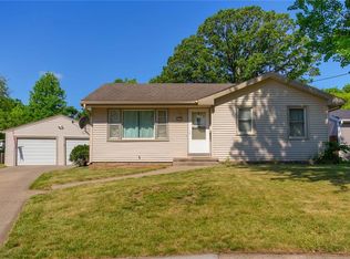 3310 Gleaves Ct, Des Moines, IA 50317