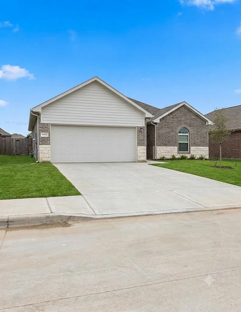 10049 Manzanilla Ave — Photo 1