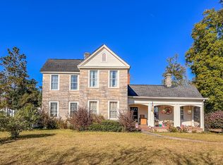 401 Barrow Ave SW, Pelham, GA 31779