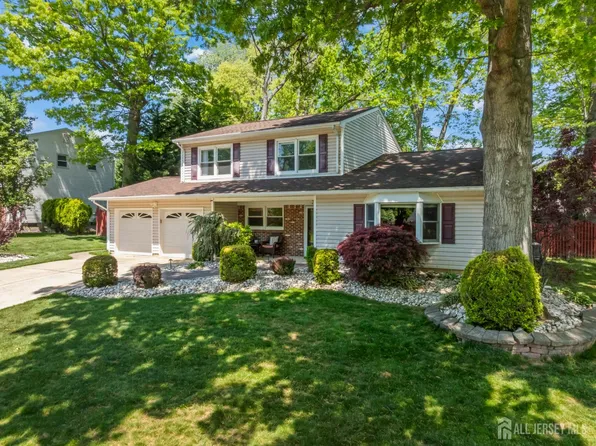 23 Gladstone Dr, East Brunswick, NJ 08816