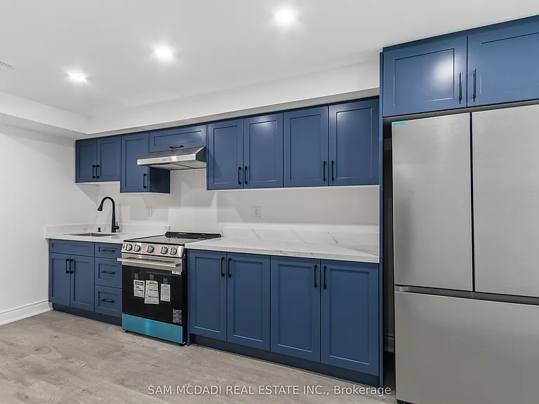 26 Montpelier St #LOWER — Photo 6