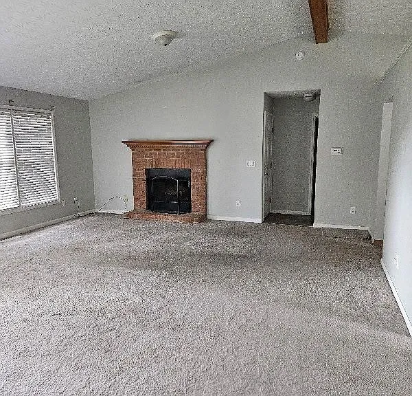 15 Webbshaw Dr — Photo 2