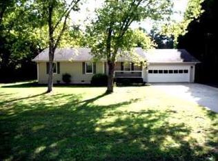 24 Veras Dr, Cleveland, GA 30528