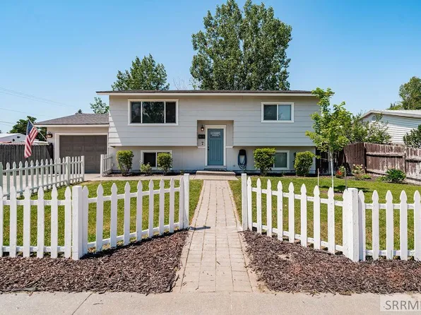 915 N Stevens Dr, Idaho Falls, ID 83401
