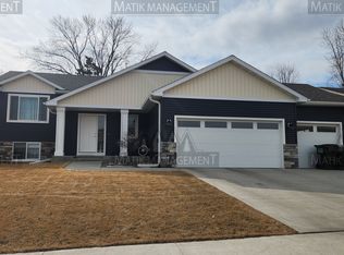 353 Brookestone Dr SE, Rochester, MN 55904