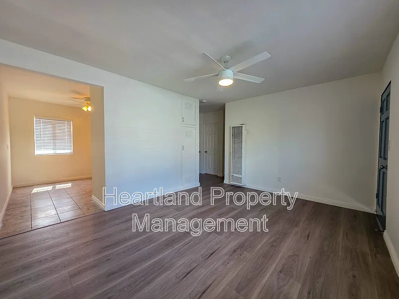 2 bed, 1.0 bath, 672 sqft, $1,995 — Photo 4