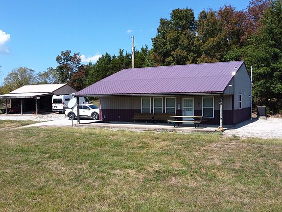 5th image of 21756 Flippin Rd