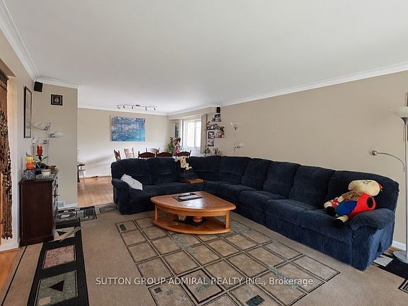 4th image of 73 Hove St