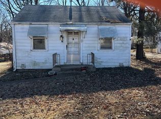 32 Connolly Dr, Saint Louis, MO 63135