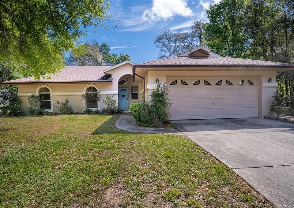 1st image of 8323 N Sarazen Dr