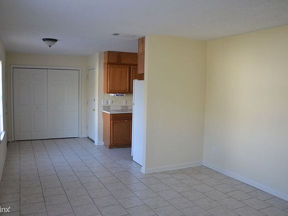 5th image of 114 Brentwood Blvd