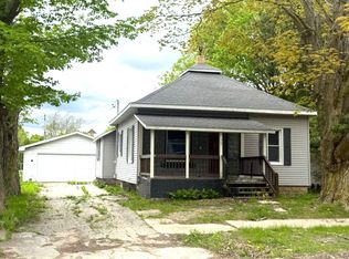 407 N Thomas St, Scottville, MI 49454