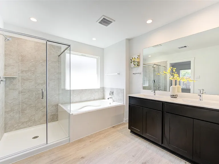 8038 Tropea Dr — Photo 30