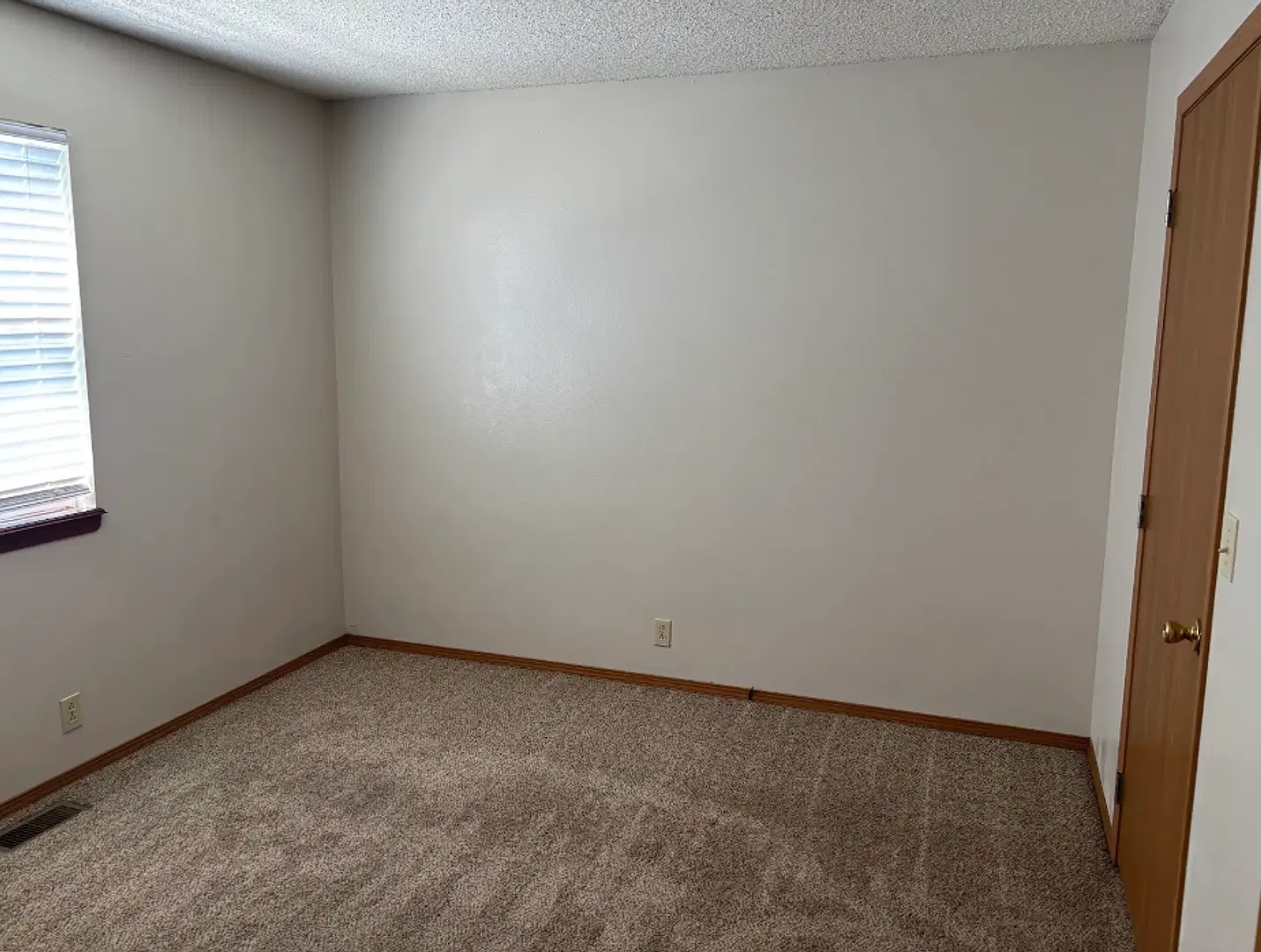 Cardinal Apartments — Photo 2