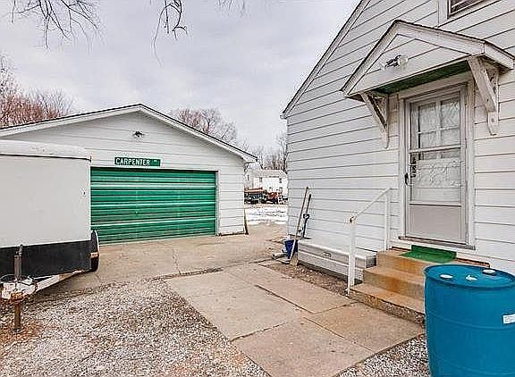 1st image of 801 E Koenig St
