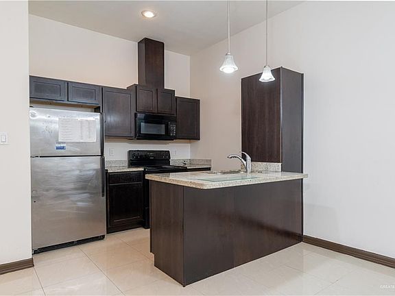 5th image of 2705 Mimosa St APT 6