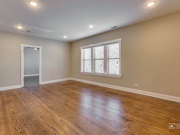 2nd image of 2509 W Catalpa Ave #2