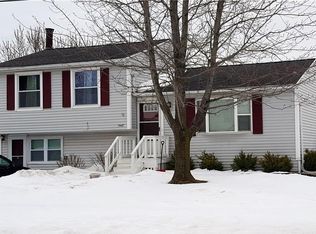 7447 Muench Rd, Liverpool, NY 13088