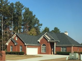 403 Mallory Cir, Loganville, GA 30052