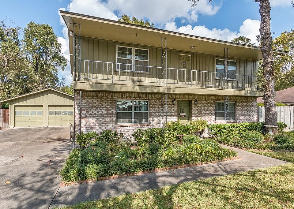 1st image of 247 Hollyvale Dr