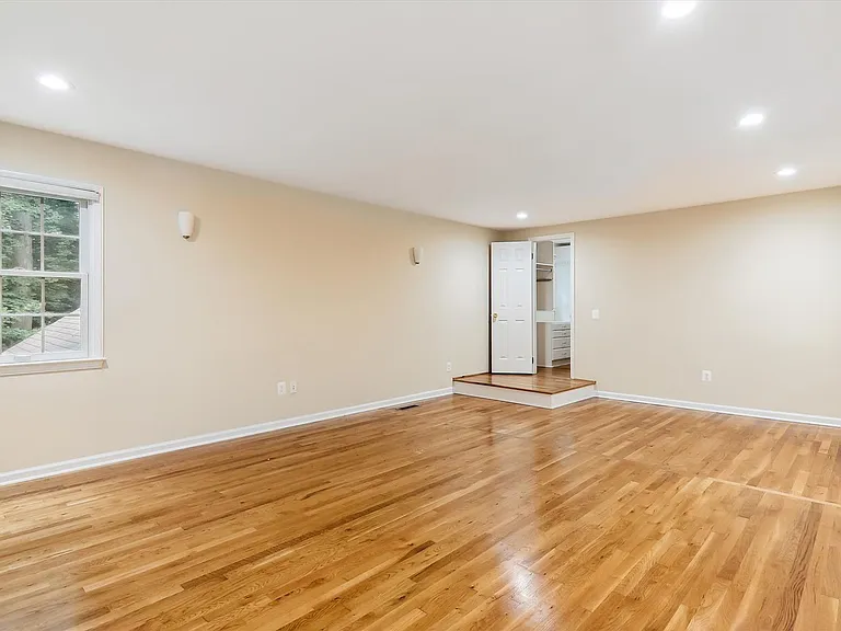 9309 Langford Ct — Photo 36