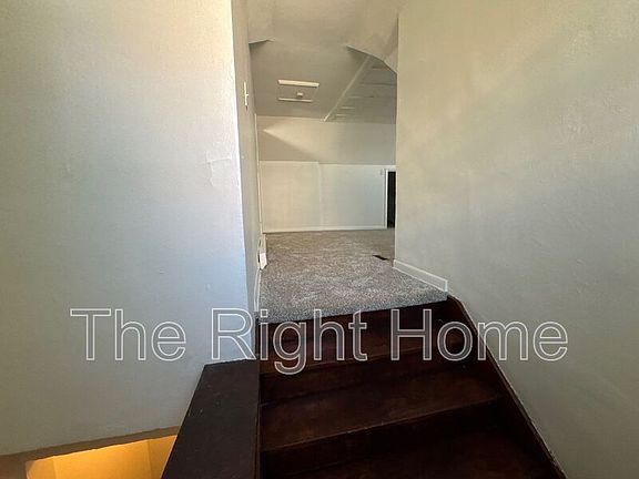 2nd image of 3021 Harney St APT 3