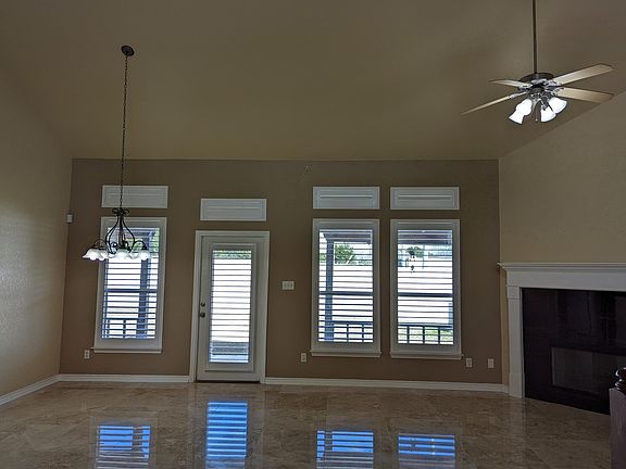 4th image of 21523 La Pena Dr