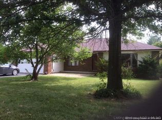 205 N Crystal Gayle Hts, Scottsburg, IN 47170
