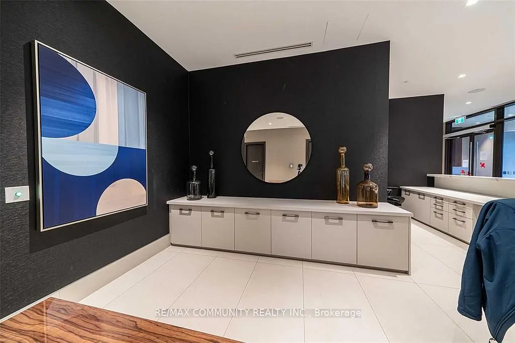 2 bed, $2,400 — Photo 3