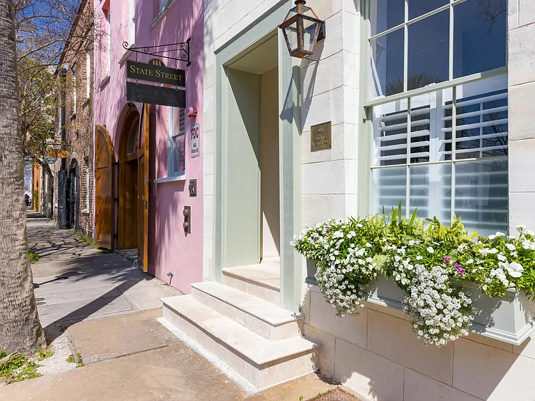 44 State St #A — Photo 31