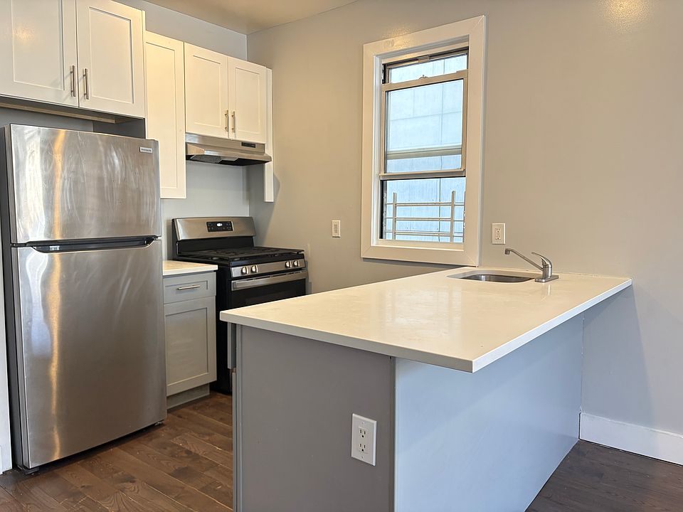 1st image of 167 Armstrong Ave Floor 1