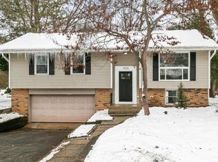 4126 Wildwood Dr, Crystal Lake, IL 60014