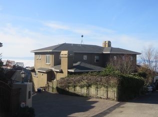 22 Observation Pl, Oakland, CA 94611