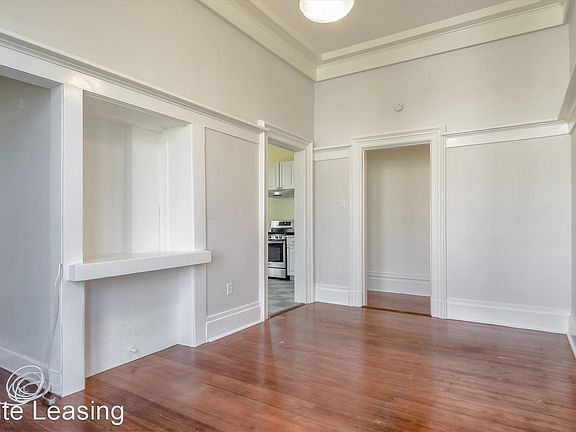 5th image of 289 29th St #289