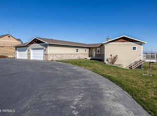 915 S 101st Ave, Yakima, WA 98908