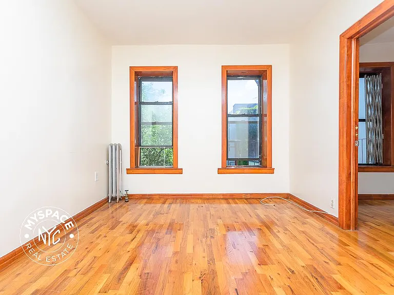 322 Rodney St #17 — Photo 2