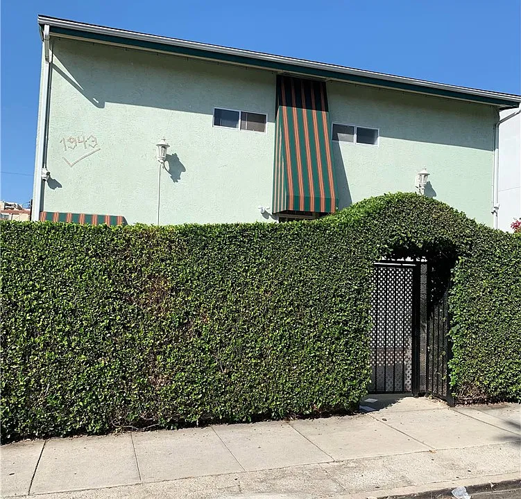 1943 Vista Del Mar Ave #4