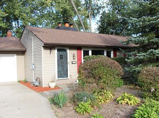 37575 Aurora Rd, Solon, OH 44139