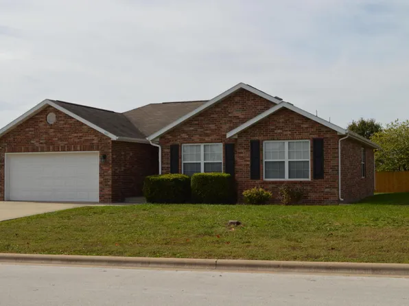 441 N Douglas Dr, Republic, MO 65738