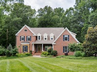 6109 Mountain Brook Rd, Greensboro, NC 27455