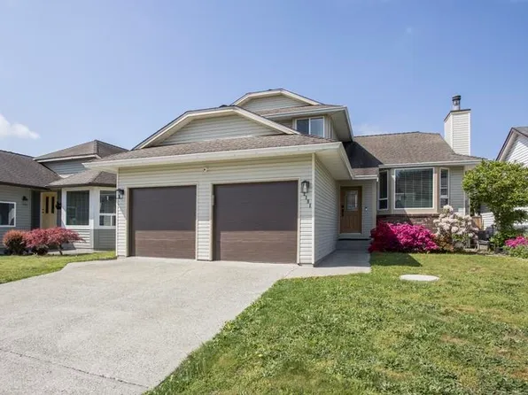 12181 Chestnut Cres, Pitt Meadows, BC V3Y 2C8