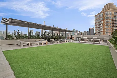 The Landon at 520 West 43rd Street in Hell&#39;s Kitchen