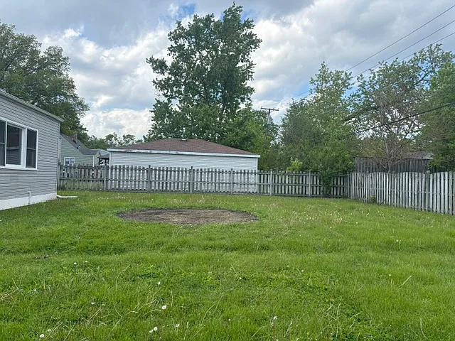 14441 Kolmar Ave — Photo 21