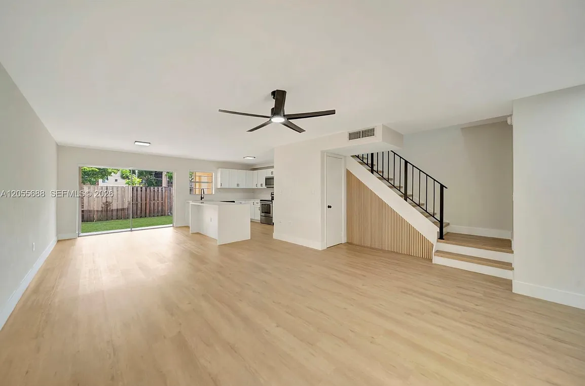 2 bed, 2.5 bath, 1346 sqft, $2,750 — Photo 4