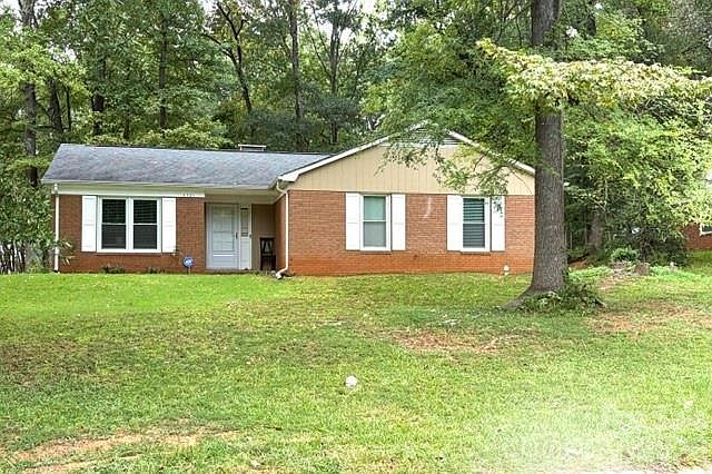 1st image of 5701 Trotters Ridge Rd