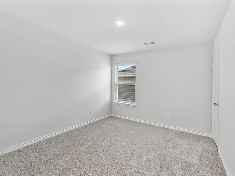10605 Bleat St — Photo 5