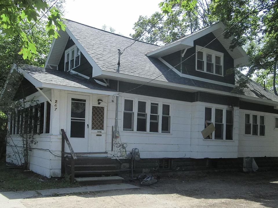 247 Washington Ave, Muskegon, MI 49441 MLS 24002362 Zillow