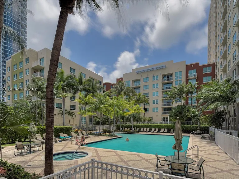 2000 N Bayshore Dr #626 — Photo 21