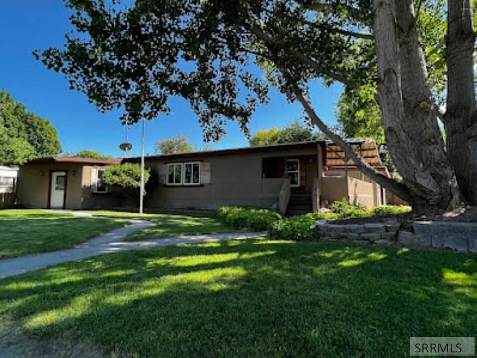 1st image of 580 Coachman Dr
