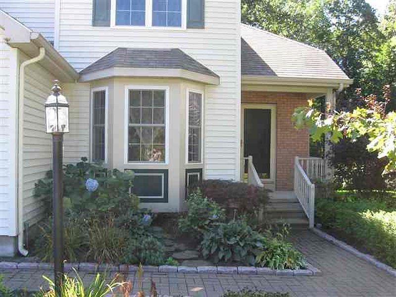 2nd image of 22 SUNDANCE Drive